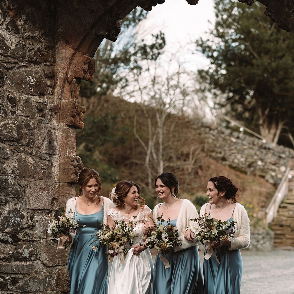 bridal-party-in-blue-bridesmaid-dresses