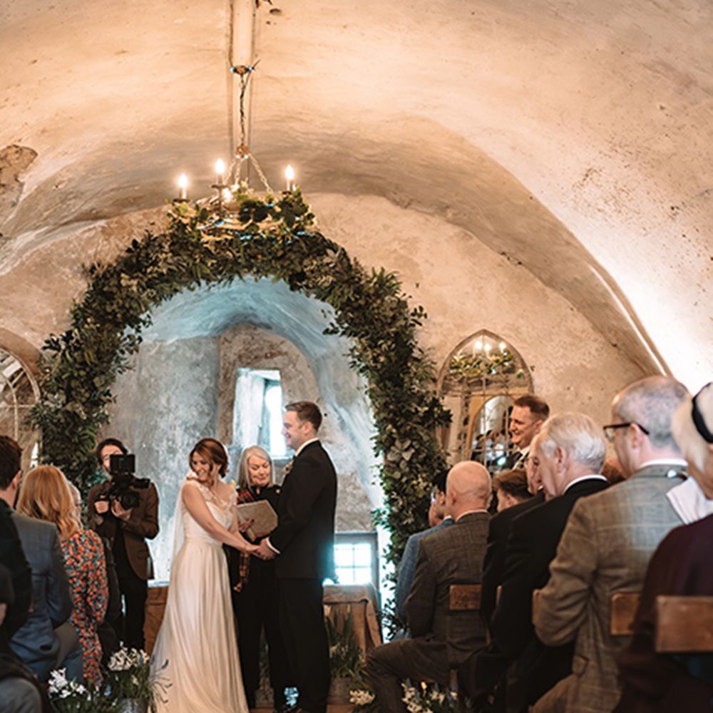 couple-ceremony-at-scotland-wedding