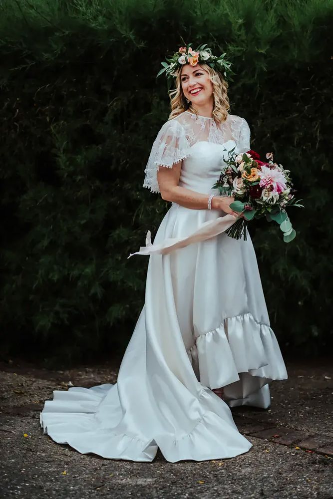 rent designer wedding dress uk Wedding Dress Hire: The Best Places to Rent a Wedding Dress