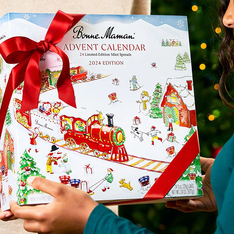 Bonne Maman Preserve Advent Calendar 2025 lifestyle image of calendar being gifted
