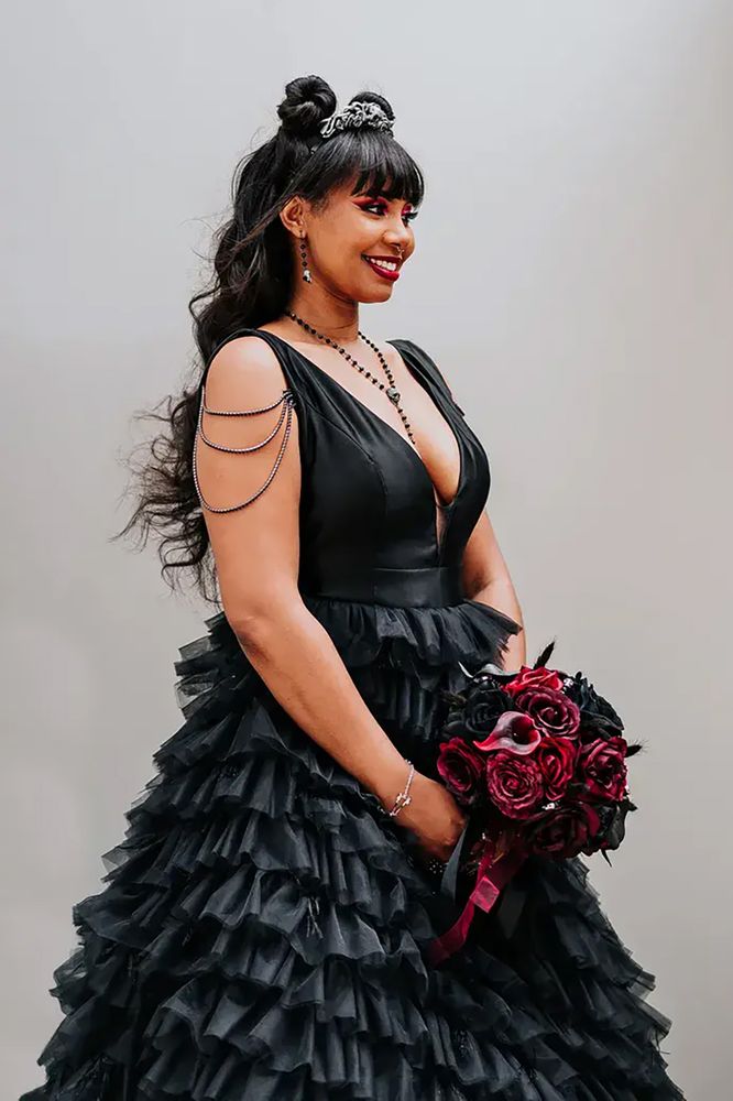 26 Best Black Wedding Dresses: Gothic, Modern & Alternative Bridal Styles 26 Best Black Wedding Dresses: Gothic, Modern & Alternative Bridal Styles