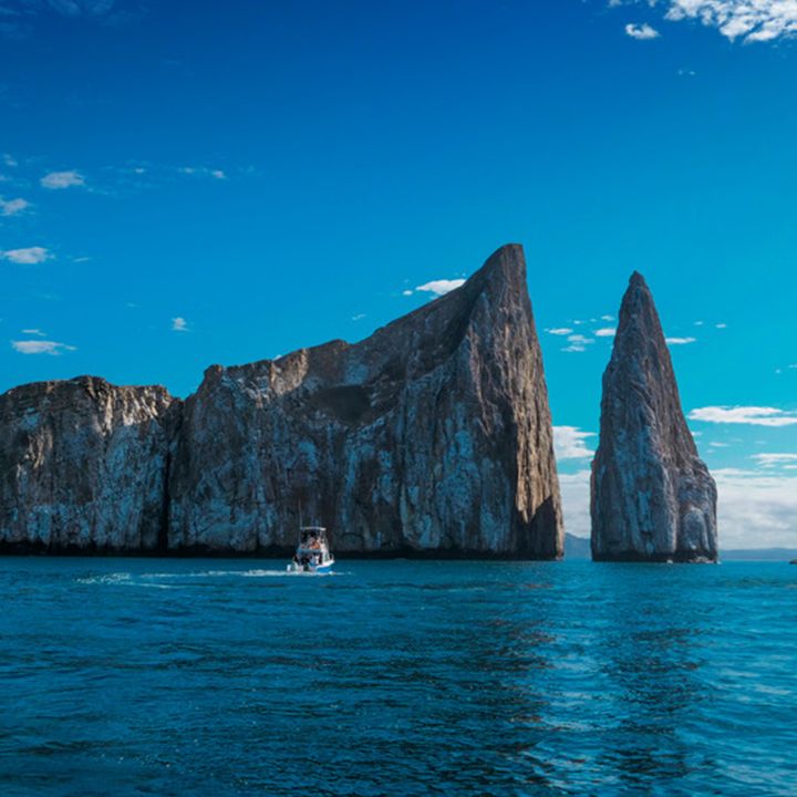 galapagos-islands-proposal-location