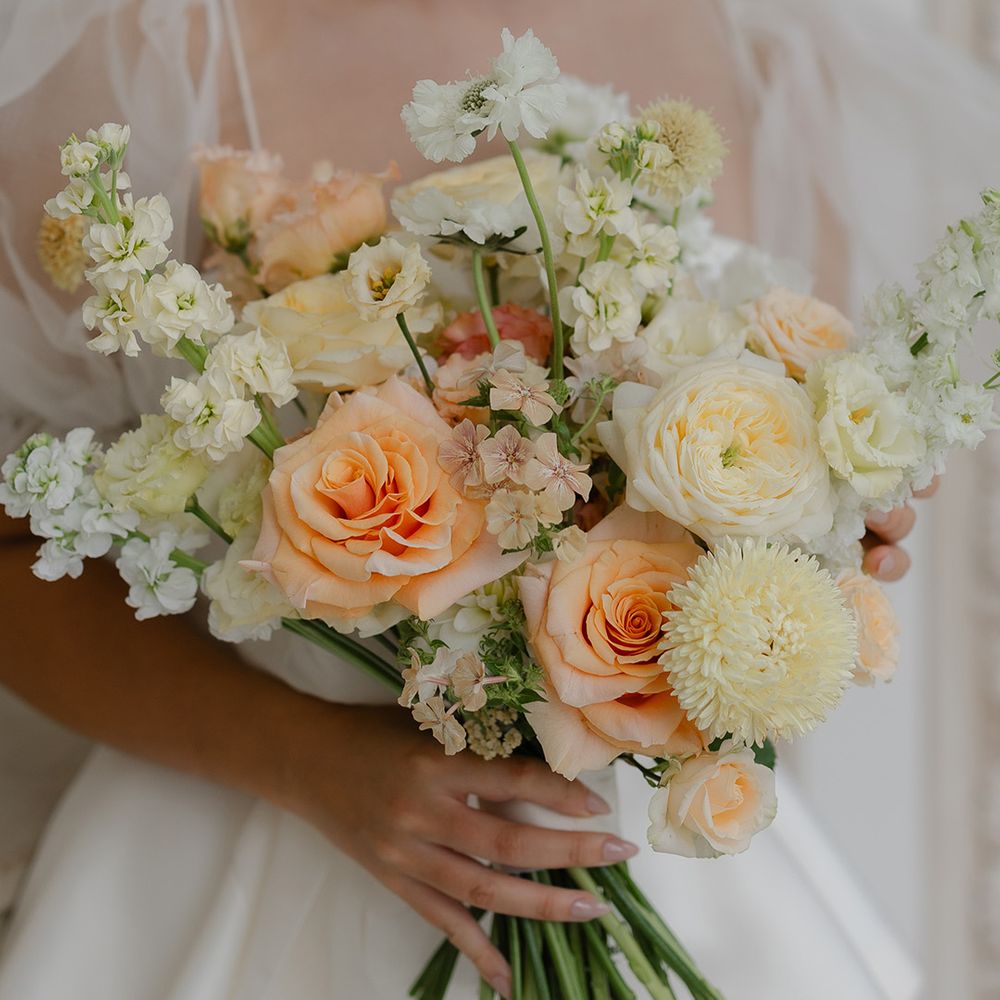 yellow-and-peach-wedding-bouquet