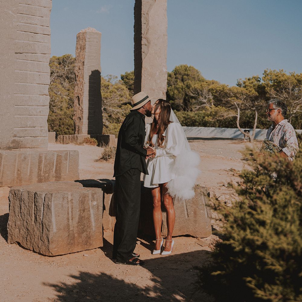 romantic-vow-renewal-in-ibiza