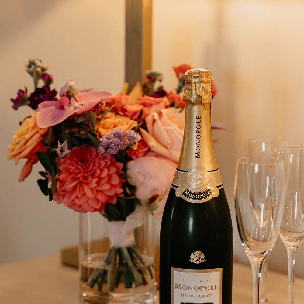 champagne-bottle-for-bridal-party-getting-ready