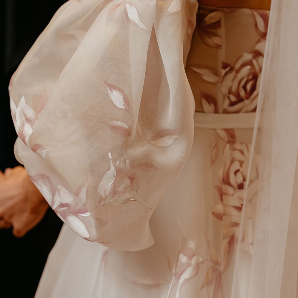 pink-floral-detachable-puff-sleeves