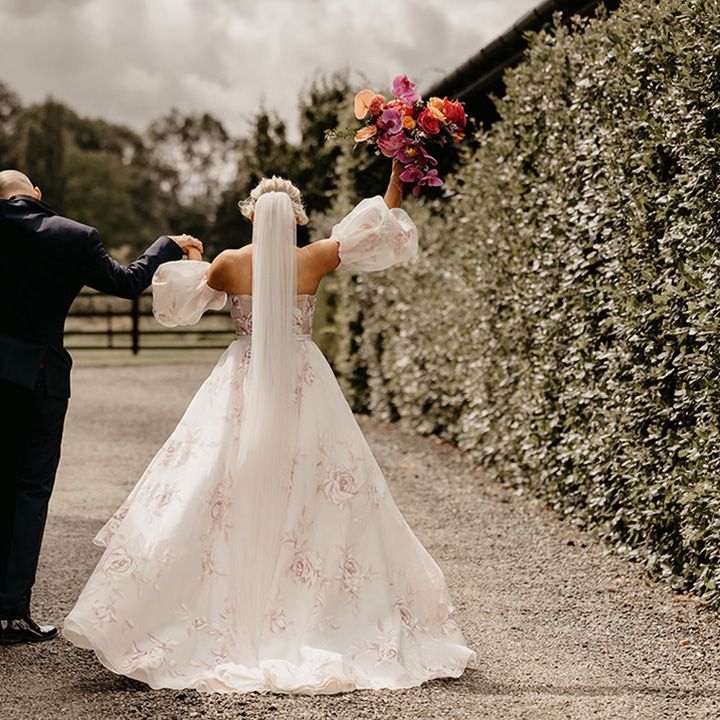 rustic-primrose-hill-farm-wedding-day-with-couple-celebrating