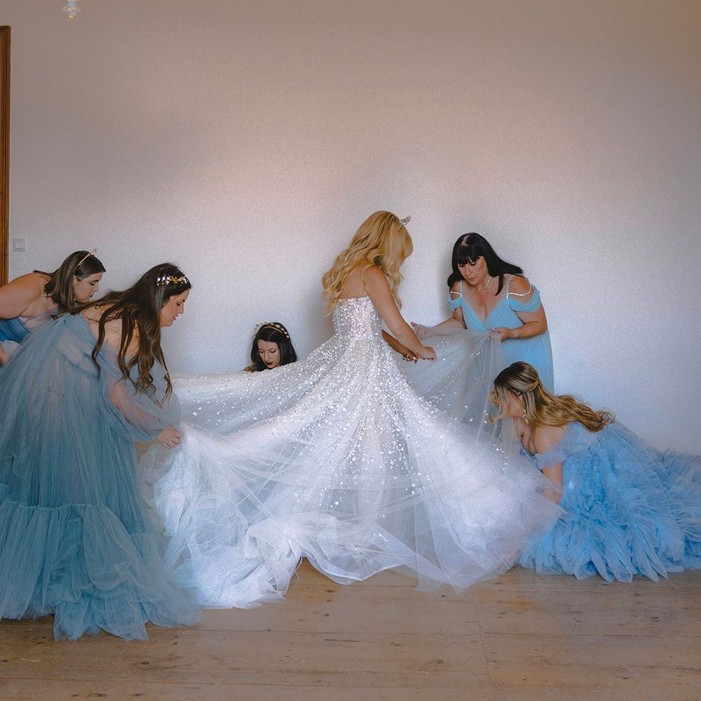 bridal-party-wearing-blue-tulle-bridesmaid-dresses
