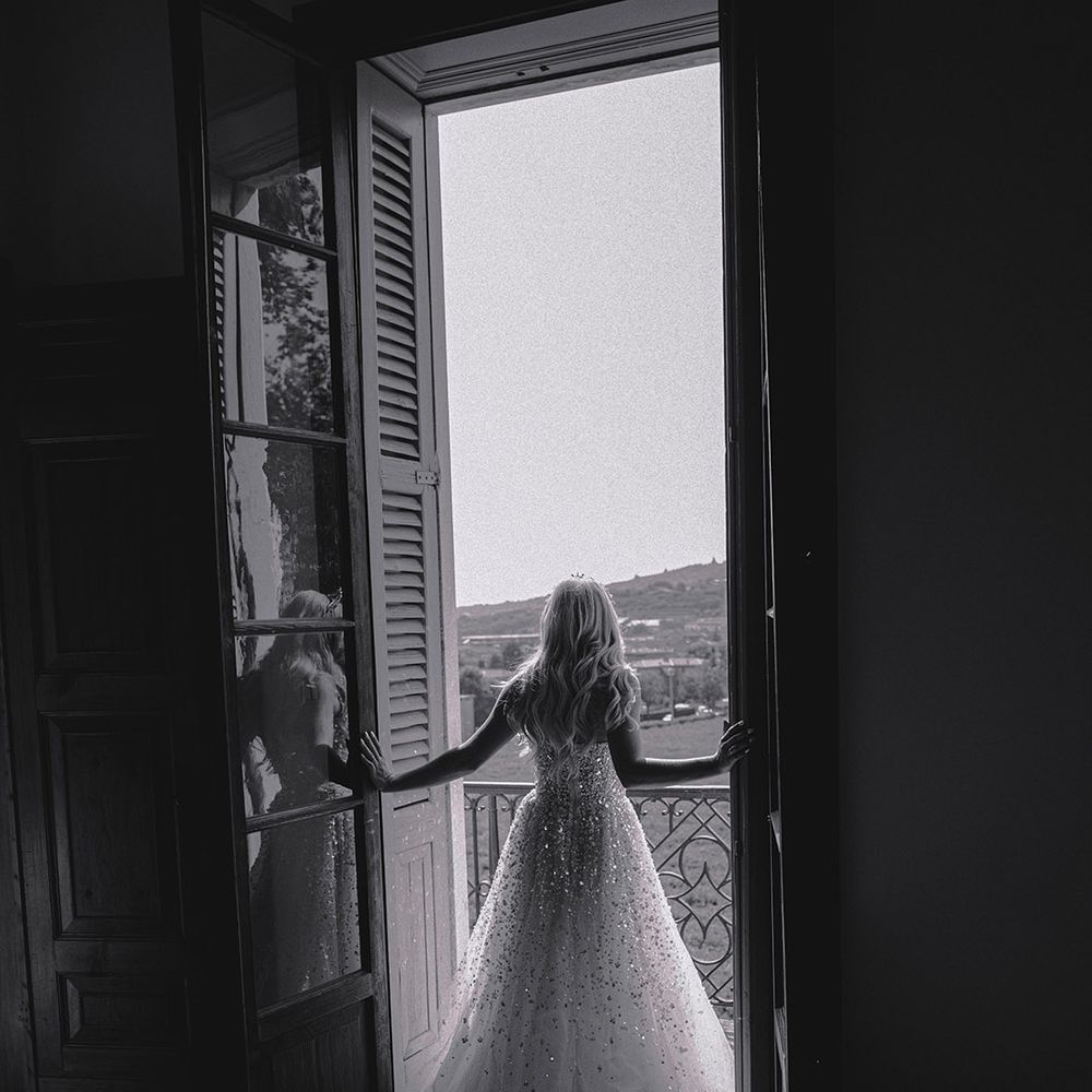 bride-in-princess-wedding-dress