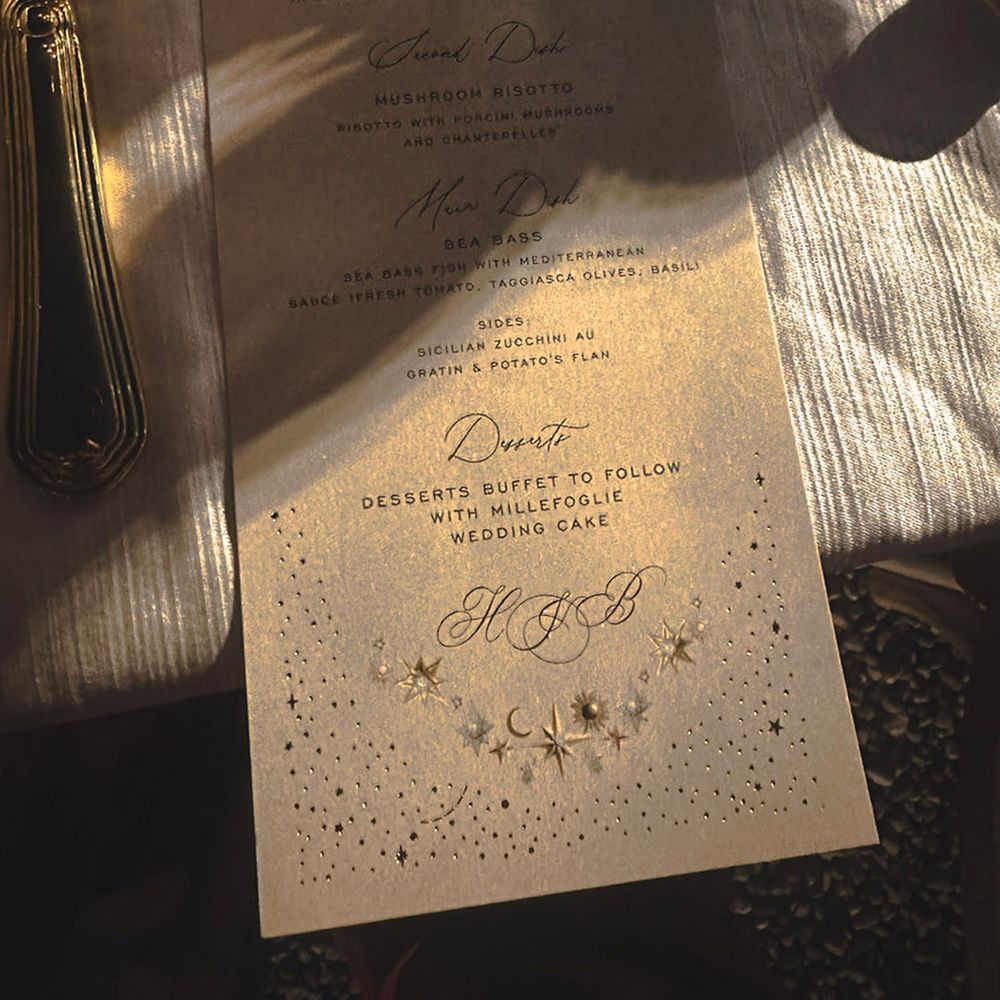 gold-wedding-menu-stationery