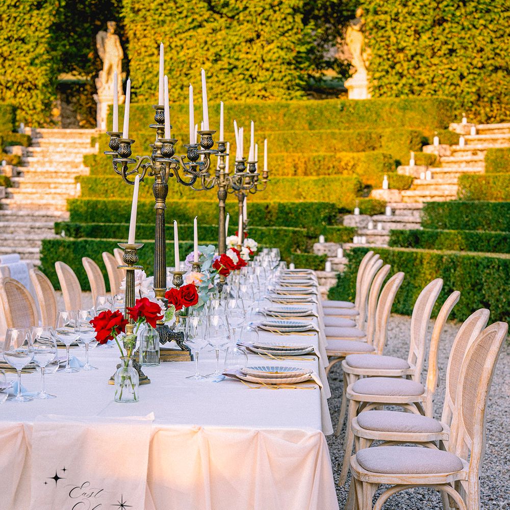 romantic-outdoor-wedding-breakfast