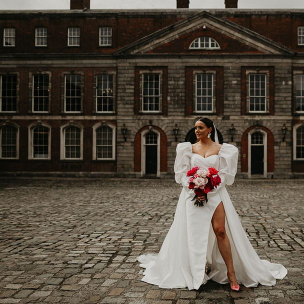 dublin-city-hall-wedding-with-bride-in-eleganza-sposa-wedding-dress