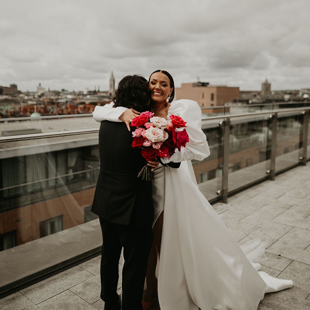 groom-reacts-to-seeing-bride-for-the-first-time