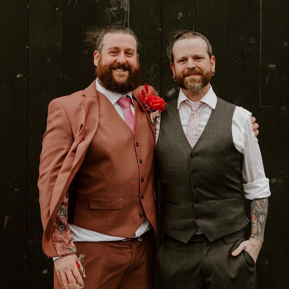 groom-and-best-man-pose-for-wedding-photo