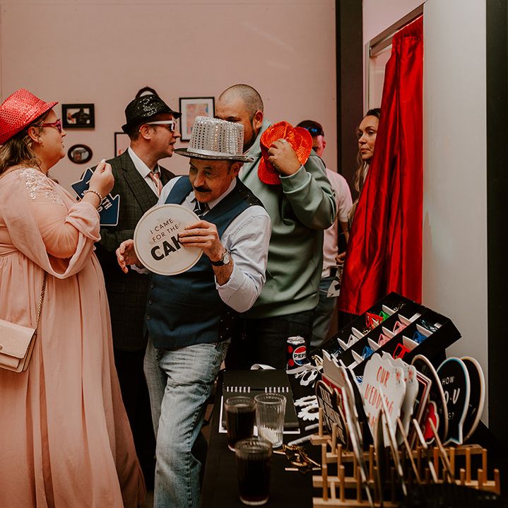 photo-booth-fun-at-wedding