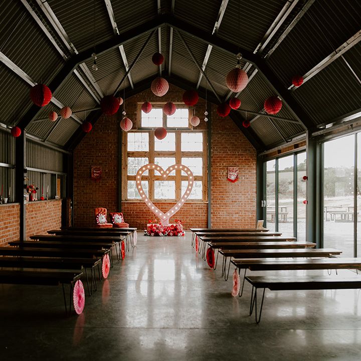 the-giraffe-shed-wedding-venue