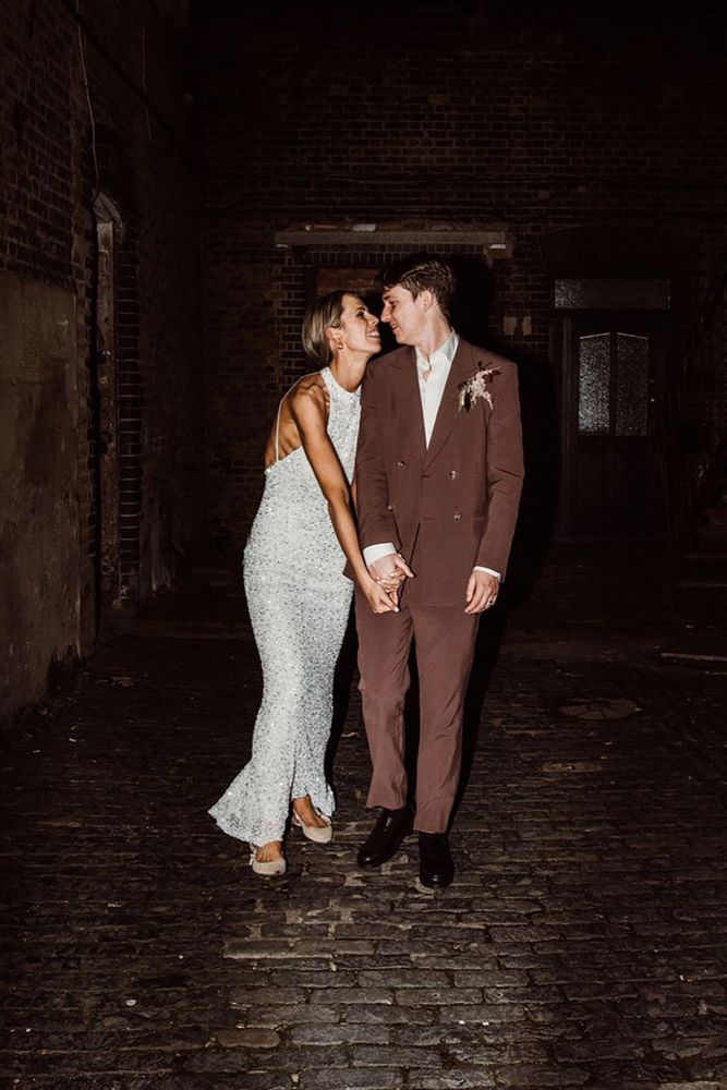 Best Engagement Party Outfits for Brides, Grooms & Guests 2025 Best Engagement Party Outfits for Brides, Grooms & Guests 2025