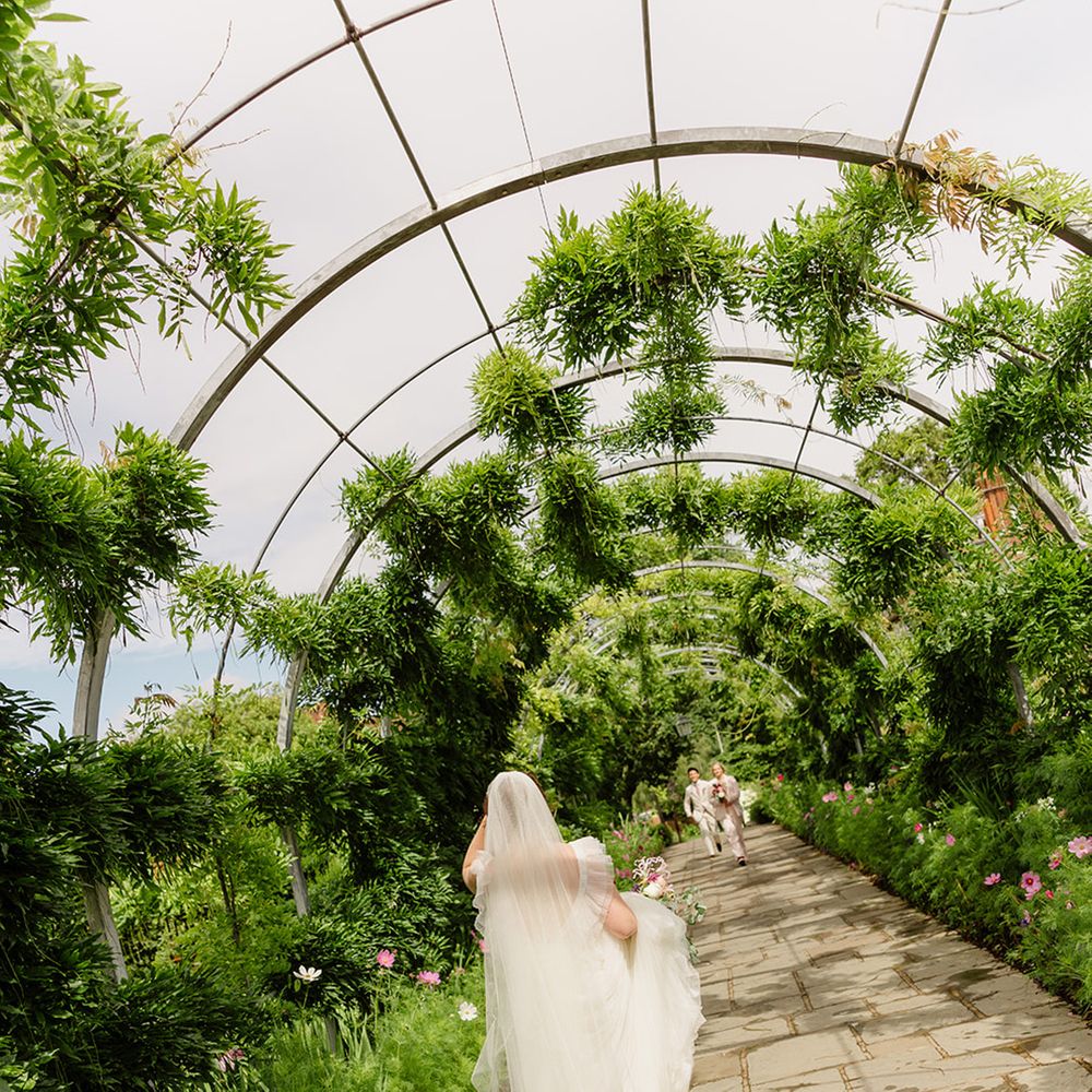 rhs-gardens-wisley-wedding-venue-botanical-wedding