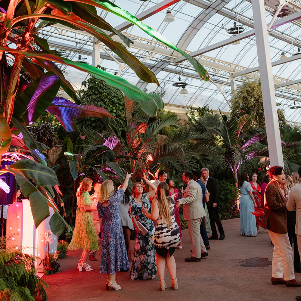 wedding-reception-in-glasshouse-wedding-venue