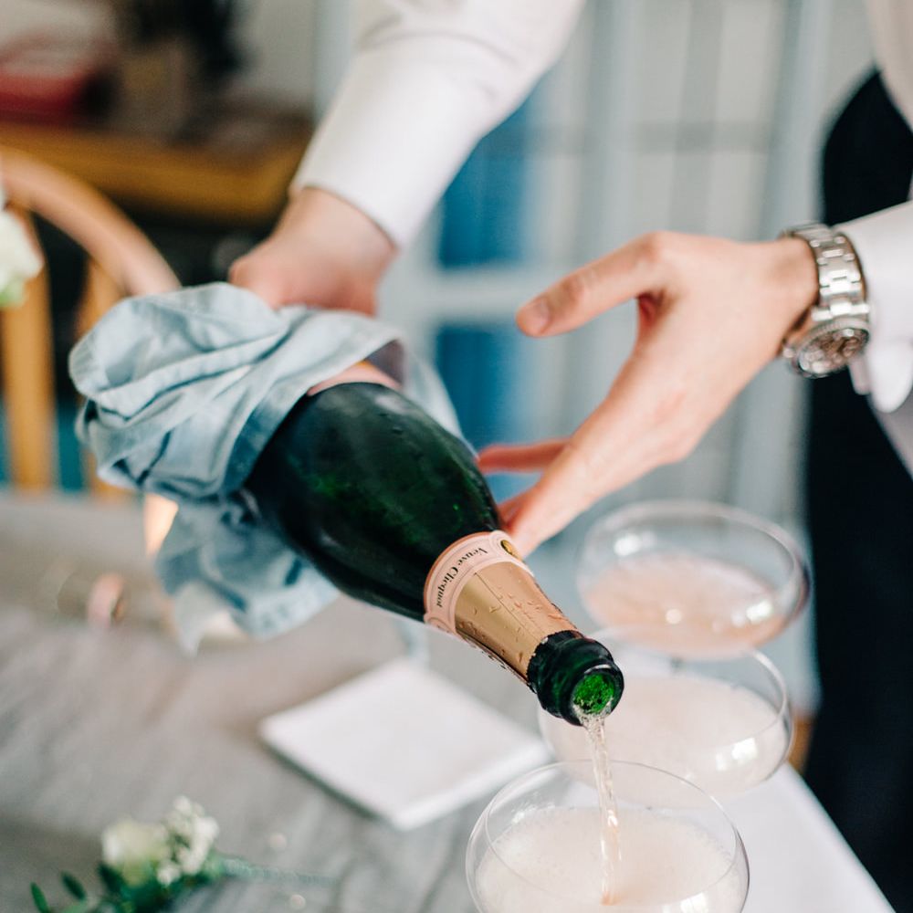 Champagne toasts