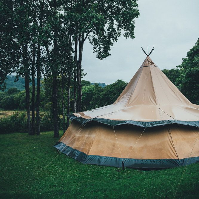Image by <a href="https://nicolathompsonphotography.co.uk" target="_blank">Nicola Thompson Photography</a>