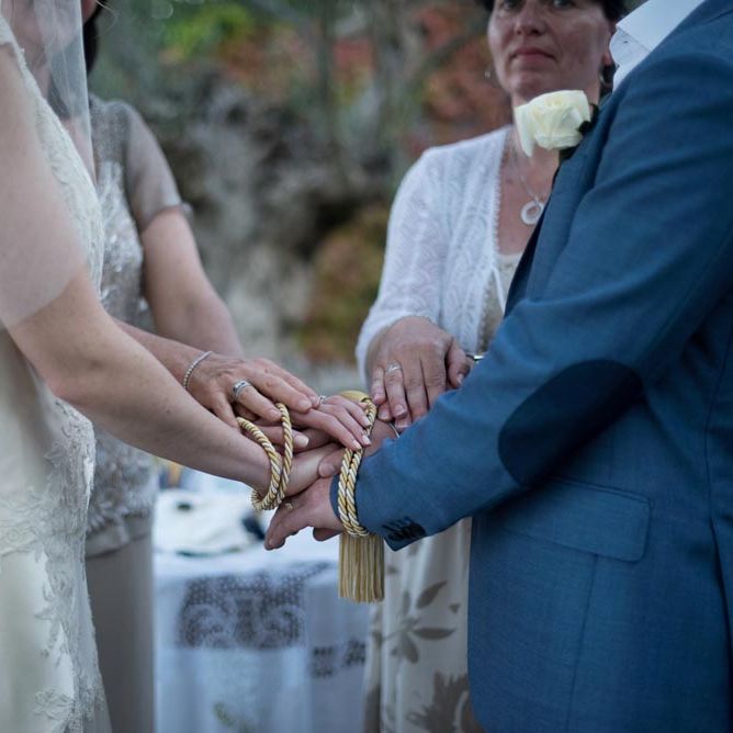 Image by <a href="https://www.giuliegiordi.com/" target="_blank">Giuli & Giordi</a>