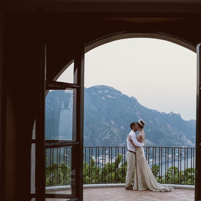 Image by <a href="https://www.giuliegiordi.com/" target="_blank">Giuli & Giordi</a>