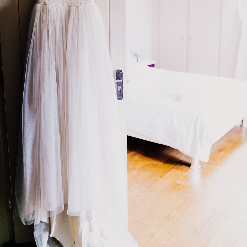 Bo & Luca Wedding Dress | Stylish Woodland Wedding in Cheshire | Clara Cooper Photography | Story Board Weddings Films
