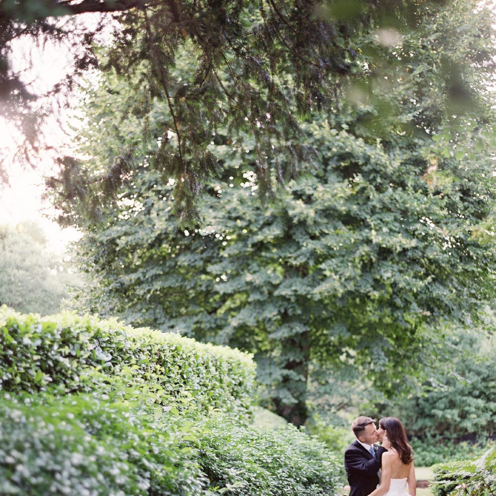 Bride In Structured Gown By Jesus Peiro // Image By Taylor And Porter