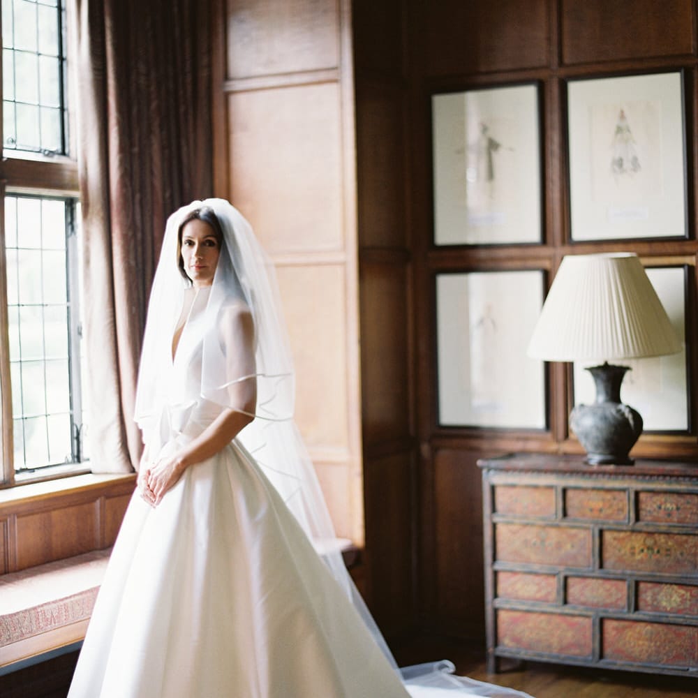 Bride In Structured Gown By Jesus Peiro // Image By Taylor And Porter