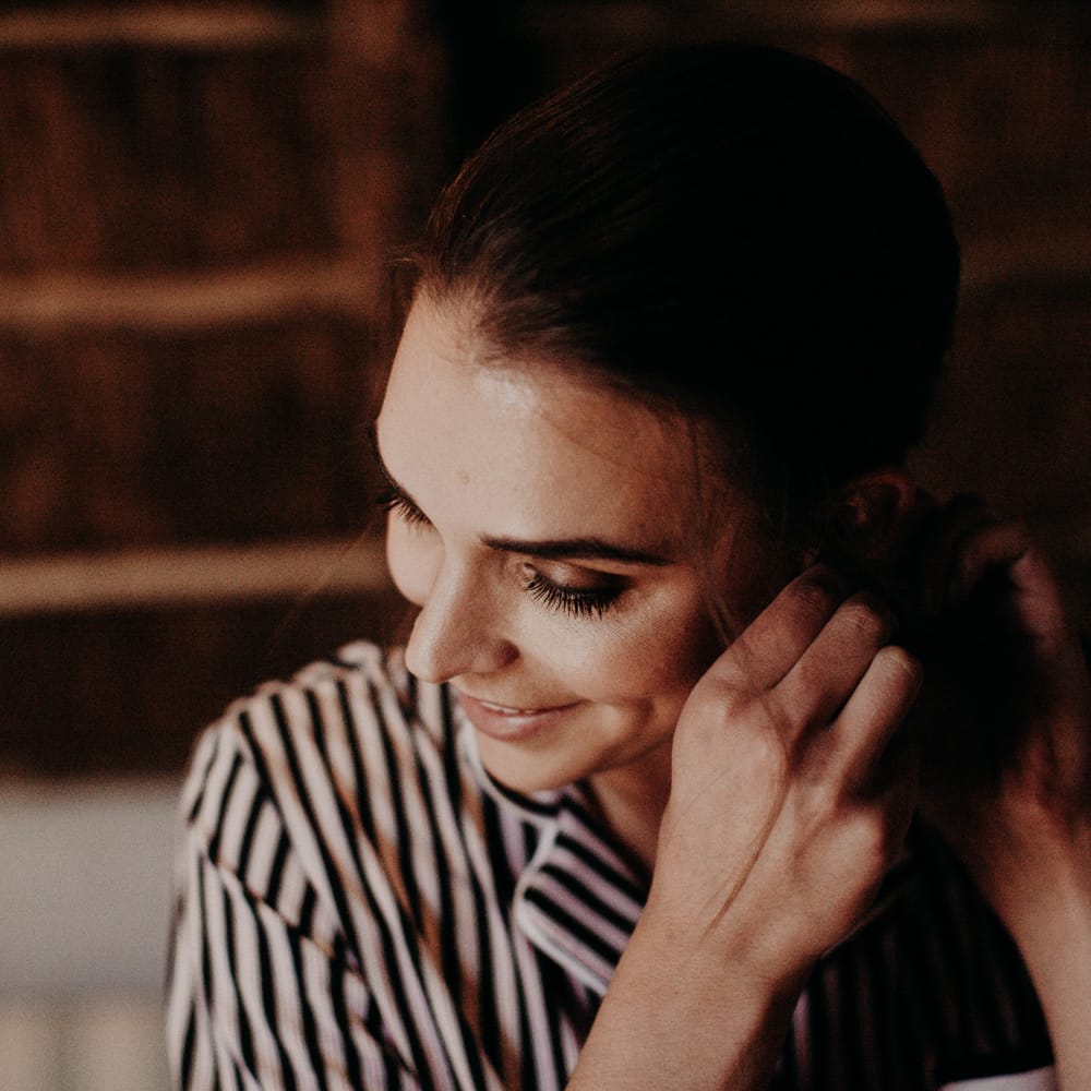 Bridal Beauty | Stylish Outdoor Wedding at The Oaks Estate, Greyton, South Africa | Fiona Clair Photography | Ebert Steyn Films