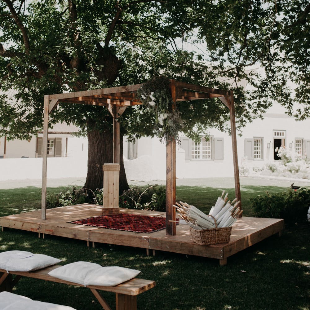 Altar | Stylish Outdoor Wedding at The Oaks Estate, Greyton, South Africa | Fiona Clair Photography | Ebert Steyn Films