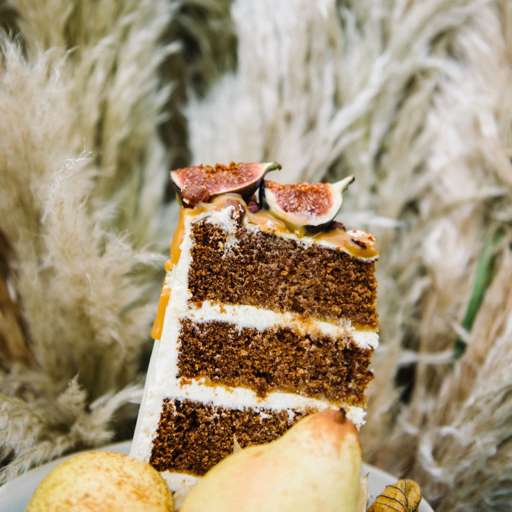 Autumnal Wedding Inspiration At The Coast With Pampas Grass Moon Gate & Drip Icing Cake With Images From Olivia Bossert Photography & Styling By The Artful Event Co