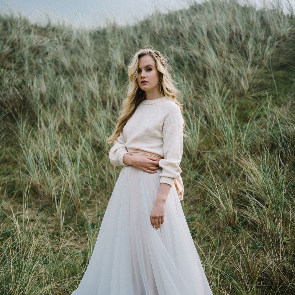 Autumnal Wedding Inspiration At The Coast With Pampas Grass Moon Gate & Drip Icing Cake With Images From Olivia Bossert Photography & Styling By The Artful Event Co
