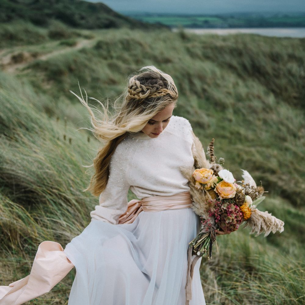 Autumnal Wedding Inspiration At The Coast With Pampas Grass Moon Gate & Drip Icing Cake With Images From Olivia Bossert Photography & Styling By The Artful Event Co