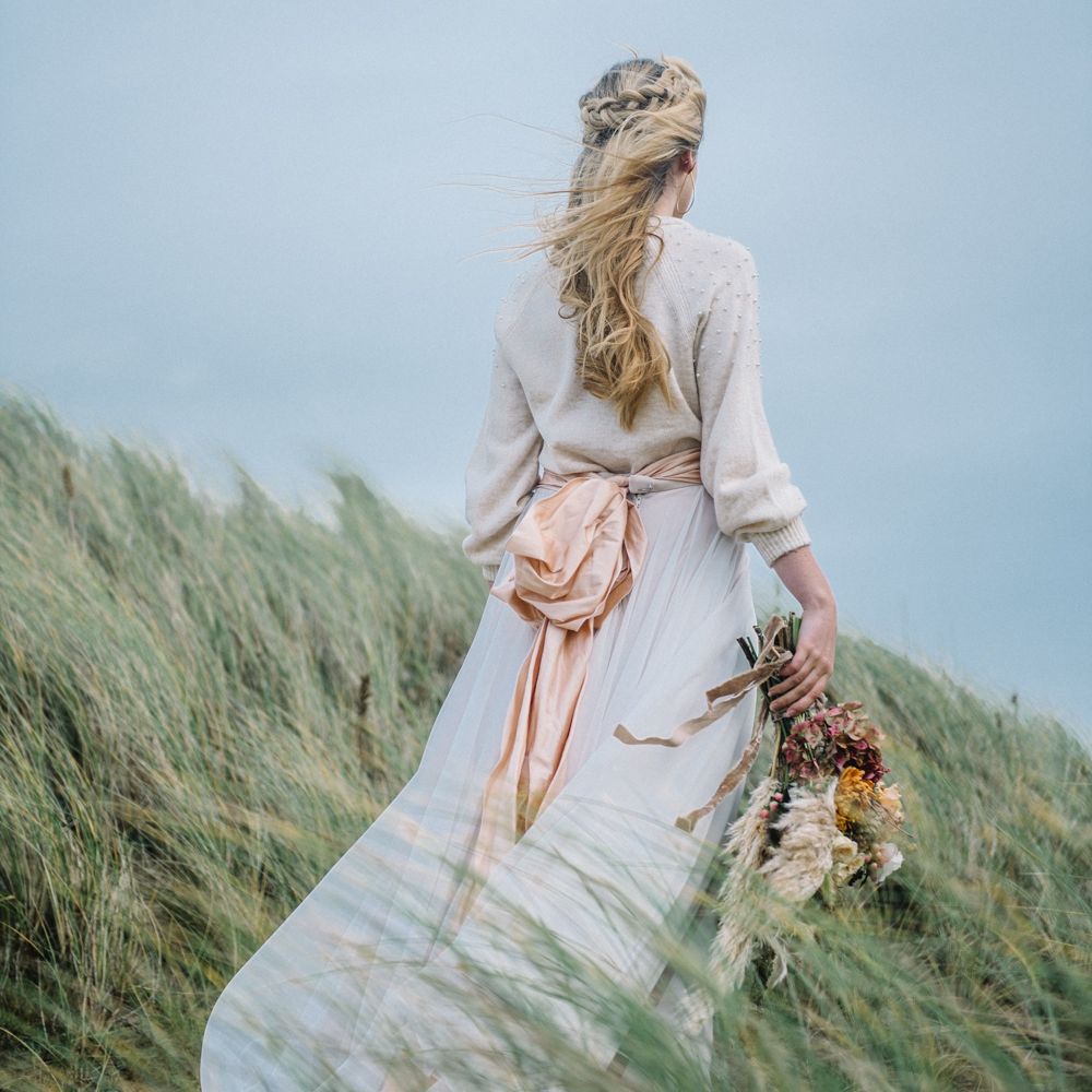 Autumnal Wedding Inspiration At The Coast With Pampas Grass Moon Gate & Drip Icing Cake With Images From Olivia Bossert Photography & Styling By The Artful Event Co