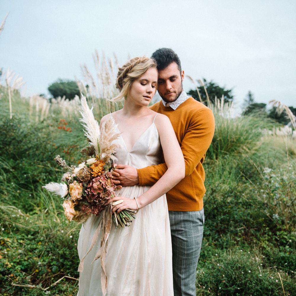 Autumnal Wedding Inspiration At The Coast With Pampas Grass Moon Gate & Drip Icing Cake With Images From Olivia Bossert Photography & Styling By The Artful Event Co