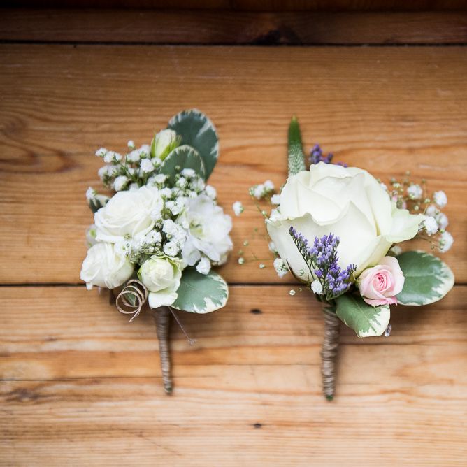 Buttonholes | Coastal Wedding at Driftwood Spas St Agnes, Cornwall | Jessica Grace Photography