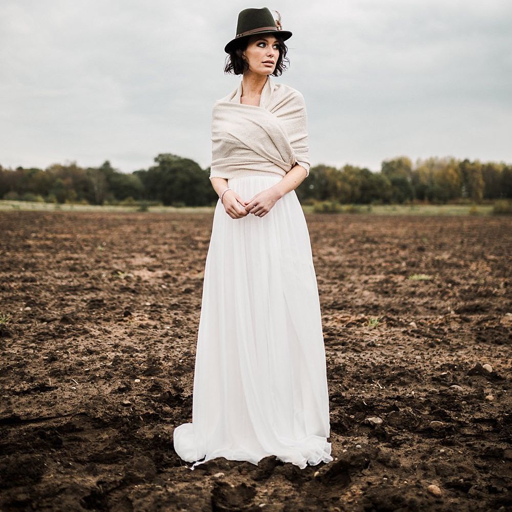 Boho Bride in Shikoba Bride Wedding Dress | Boho Winter Tipi Wedding Inspiration | Styling & Concept by Pretty Creative | Amy Faith Photography