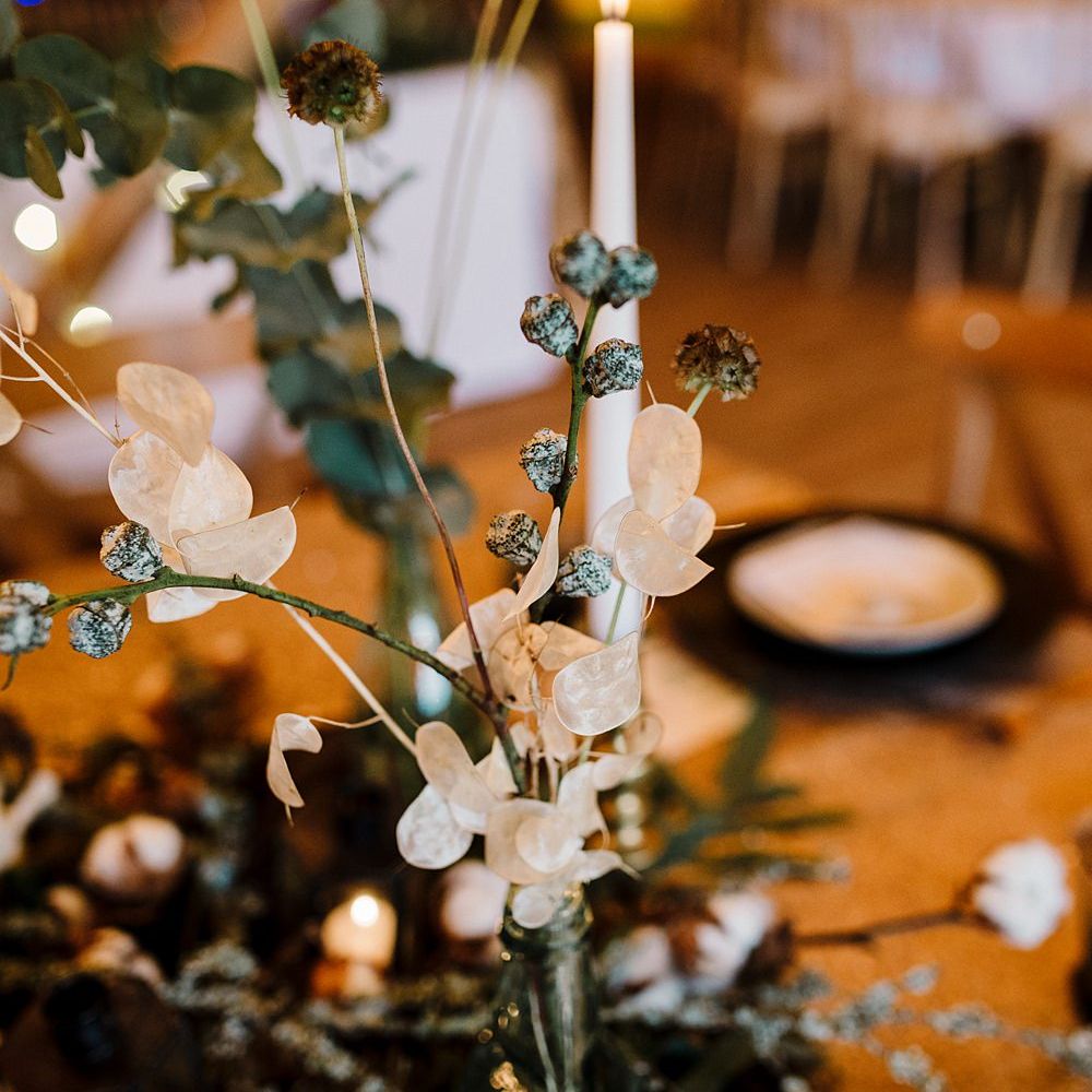 Wedding Decor | Boho Winter Tipi Wedding Inspiration | Styling & Concept by Pretty Creative | Amy Faith Photography