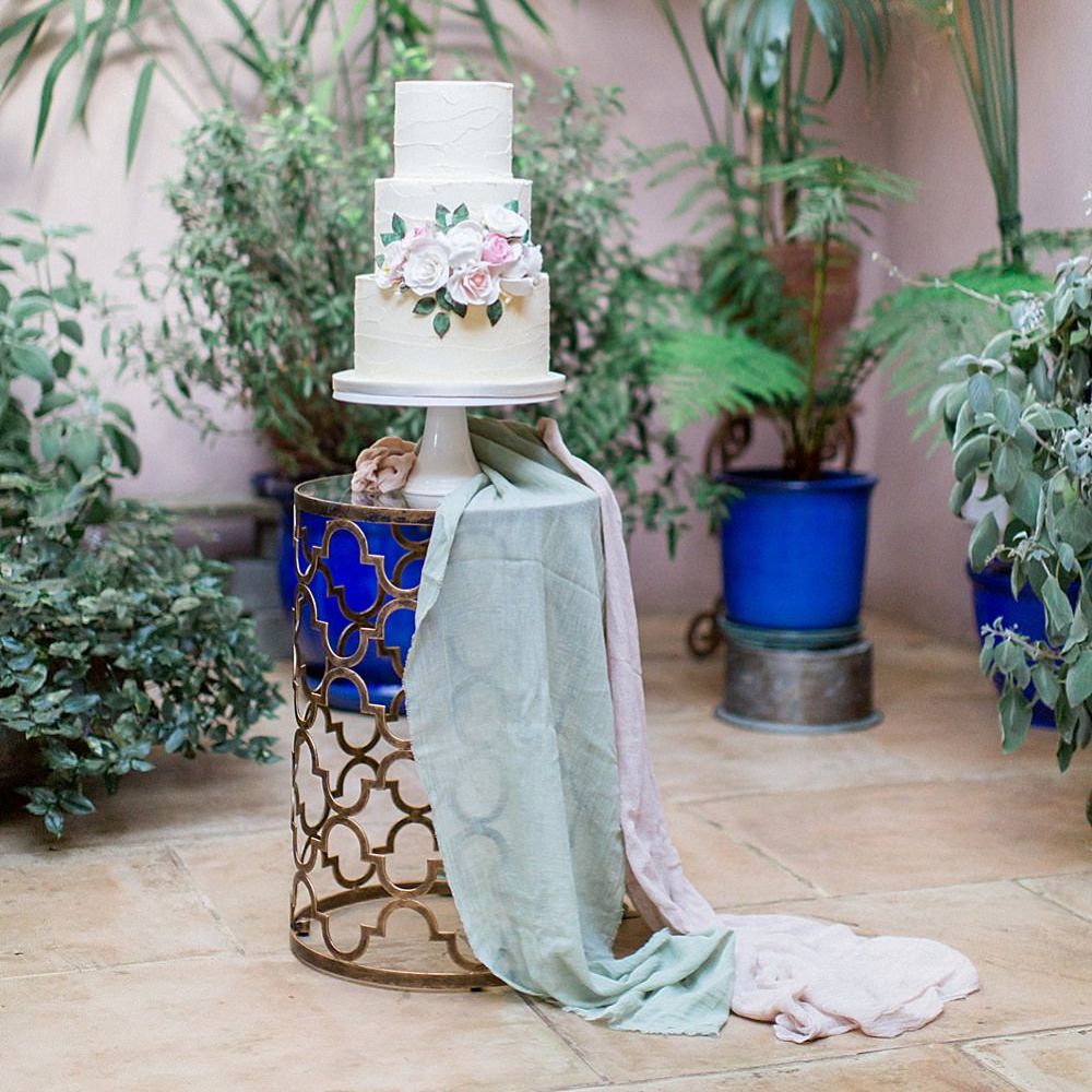 Wedding Cake by The Vanilla Pod Bakery | Botanical Boho Luxe Inspiration | Philippa Sian Photography
