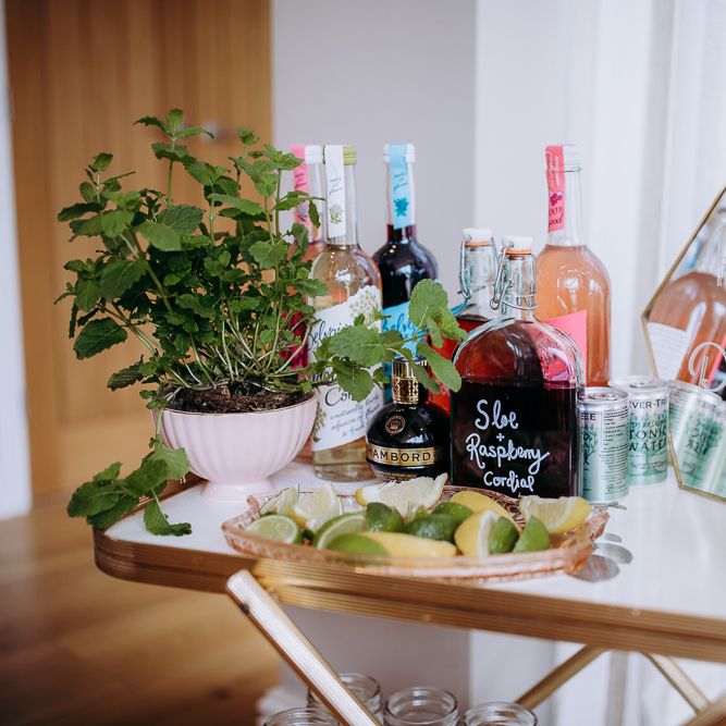 Pimp Your Prosecco Bar // Hen Party Afternoon Tea And Flower Crown Workshop