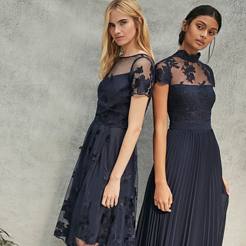 <a href="https://www.coast stores.com/p/neive lace top/1914520?utm_source=Rock_my_wedding&utm_medium=social&utm_campaign=blog_post&utm_content=neivetop" rel="noopener" target="_blank">Neive Lace Top</a> & <a href="https://www.coast stores.com/p/neive lace skirt/1914320?utm_source=Rock_my_wedding&utm_medium=social&utm_campaign=blog_post&utm_content=neiveskirt" rel="noopener" target="_blank">Neive Lace Skirt</a> by Coast