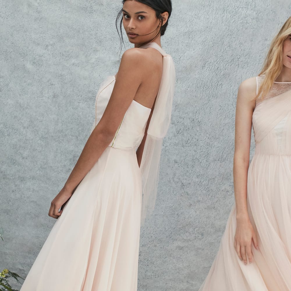 <a href="https://www.coast stores.com/p/tari tulle tie top/1905820?utm_source=Rock_my_wedding&utm_medium=social&utm_campaign=blog_post&utm_content=taritop" rel="noopener" target="_blank">Tari Top</a>, <a href="https://www.coast stores.com/p/harrie soft skirt/1894165?utm_source=Rock_my_wedding&utm_medium=social&utm_campaign=blog_post&utm_content=harrieskirt" rel="noopener" target="_blank">Harrie Skirt</a> & Karo Dress (KARO COMING SOON)