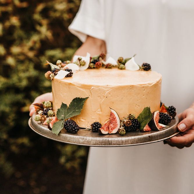 Elegant & Minimal Autumnal Wedding Inspiration
