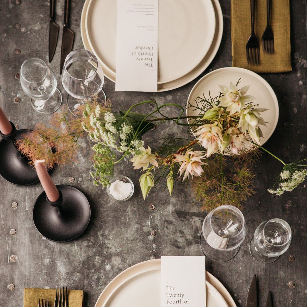 Elegant & Minimal Autumnal Wedding Inspiration