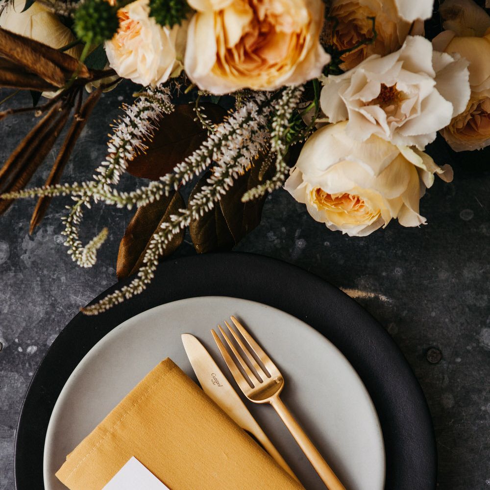 Elegant & Minimal Autumnal Wedding Inspiration
