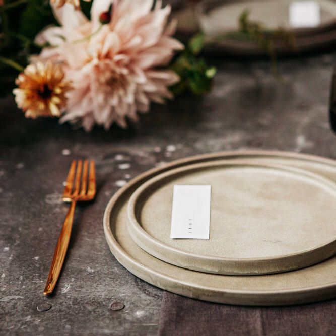 Understated Urban Elegance | Stylish & Contemporary Styling For The Modern Bride By Hilde. Stories | Images By Claudia Gödke