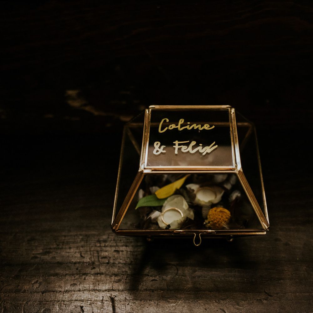 Glass Ring Box | Chic Rustic French Wedding at Le Morimont Styled by Féelicité | Photography by Chloe