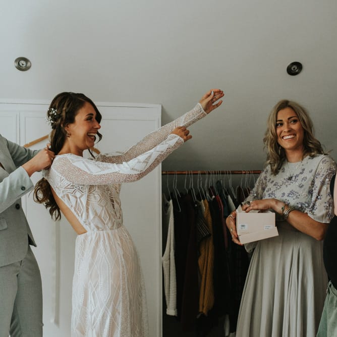 Getting Ready | Bride in Grace Loves Lace Gown | Outdoor Woodland Wedding at The Dreys in Kent | Fern Edwards Photography
